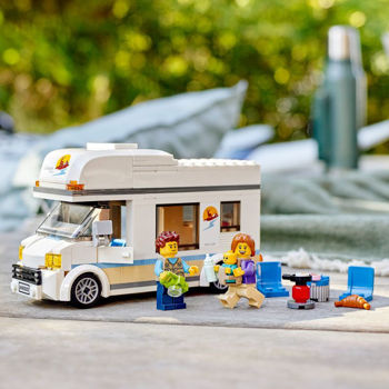 Picture of Lego City Holiday Camper Van 60283