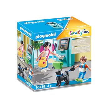 Picture of Playmobil Family Fun Τουρίστες στο ATM 70439