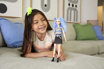 Picture of Mattel Barbie Fashionistas Original Γαλάζιο Μαλλί Με Χρωματιστό T-Shirt (FBR37/GRB61)