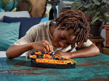 Picture of Lego Technic Rescue Hovercraft (42120)