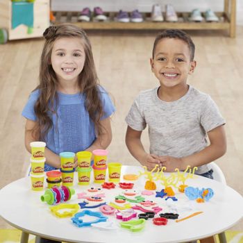 Picture of Hasbro Play-Doh Baby Shark Set (E8141)