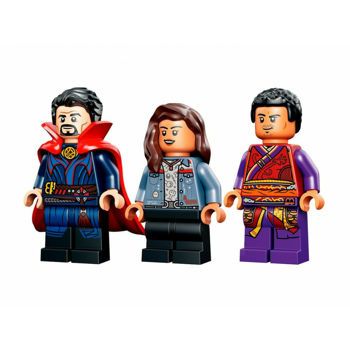 Picture of LEGO Super Heroes Gargantos Showdown (76205)