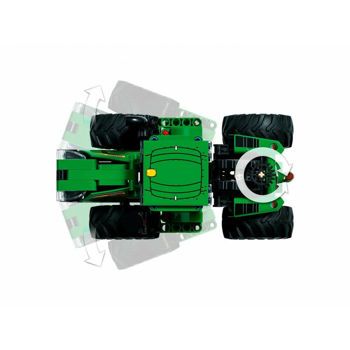 Picture of Lego Technic John Deere 9620R 4WD Tractor (42136)