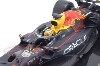 Picture of Bburago Συλλεκτική F1 Red Bull RB18 Max Verstapen 2022 1:24